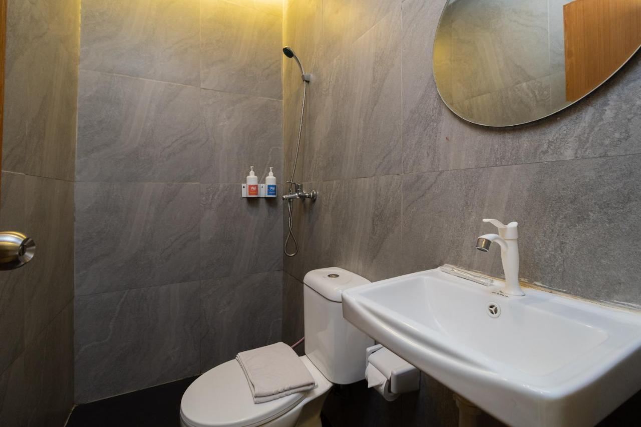 Sans Hotel Suryakencana Bogor Luaran gambar