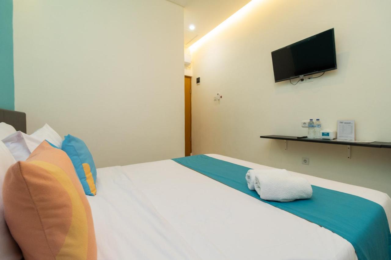 Sans Hotel Suryakencana Bogor Luaran gambar