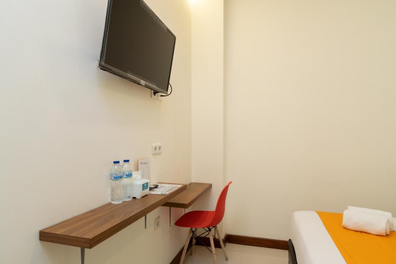 Sans Hotel Suryakencana Bogor Luaran gambar