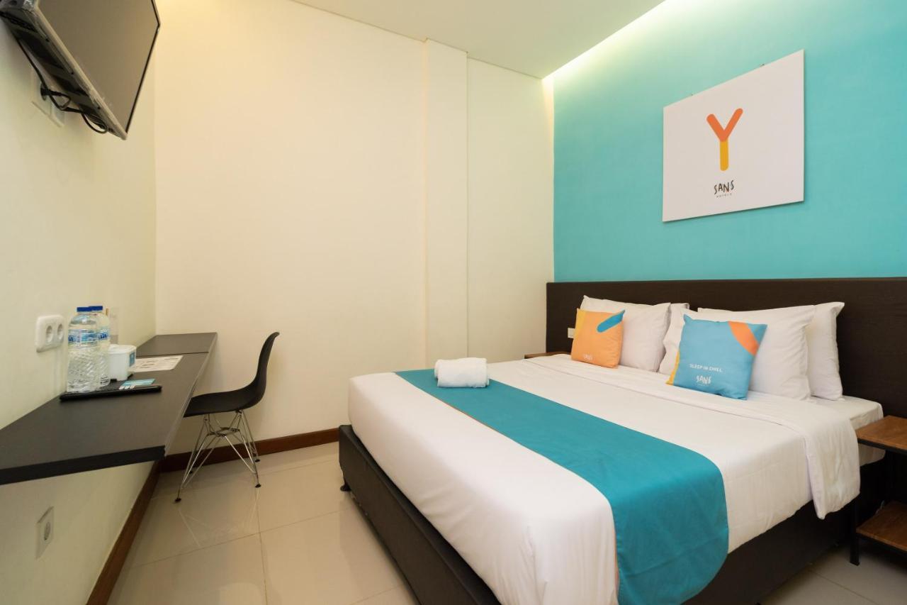 Sans Hotel Suryakencana Bogor Luaran gambar