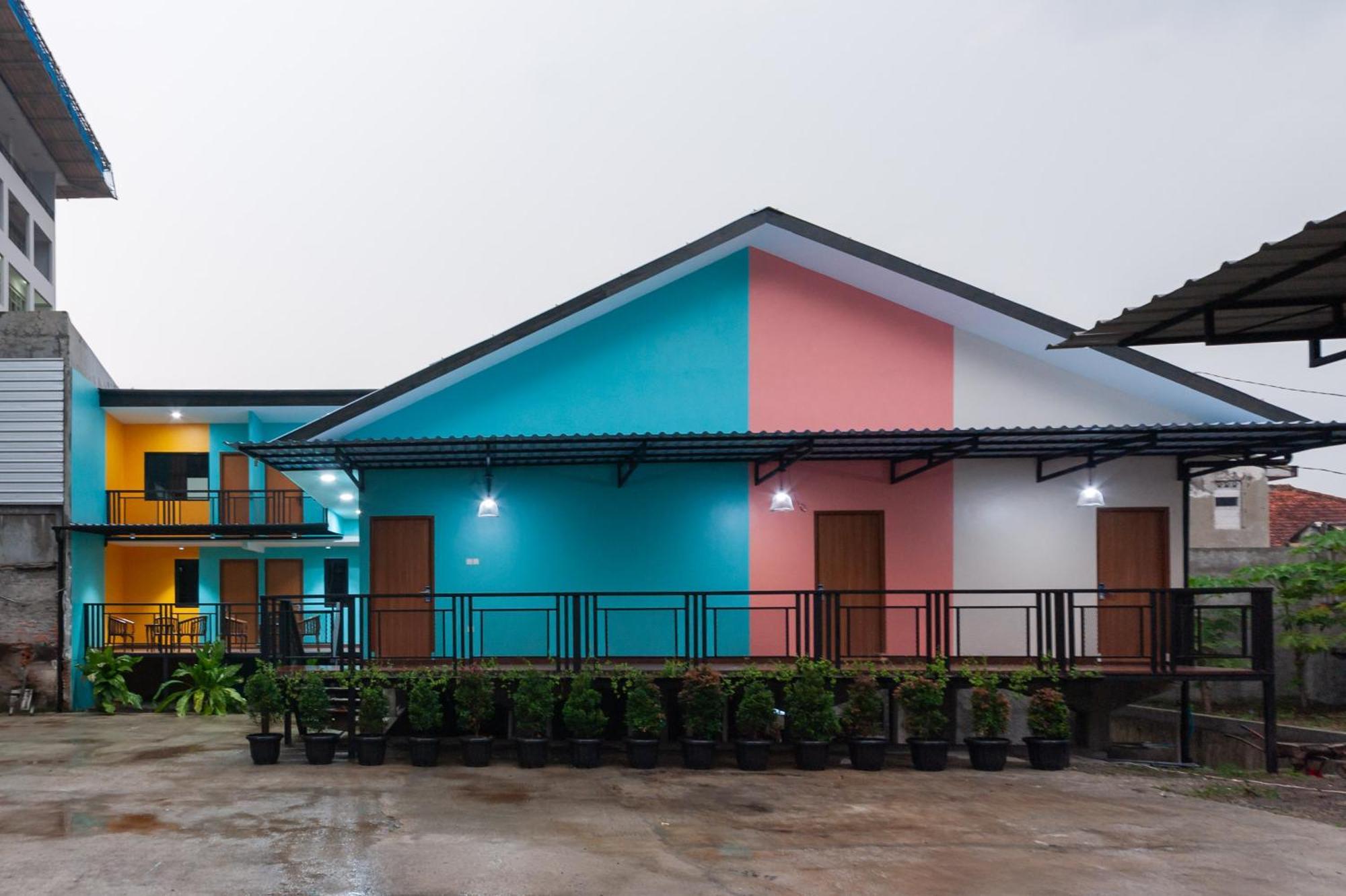 Sans Hotel Suryakencana Bogor Luaran gambar